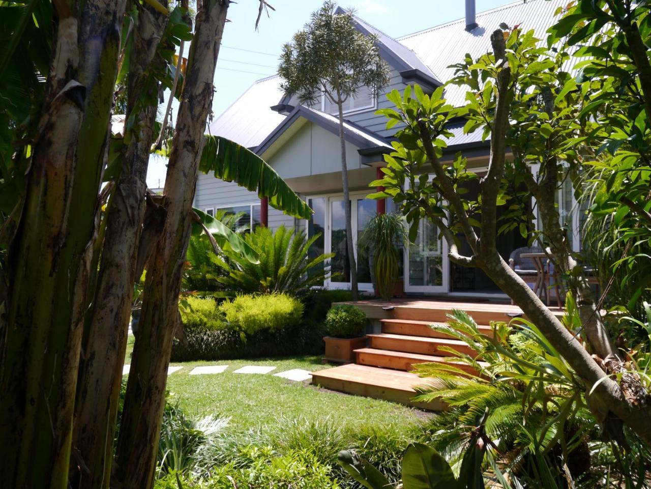 Kereru Cottage Russell - James Cook Apartment Esterno foto