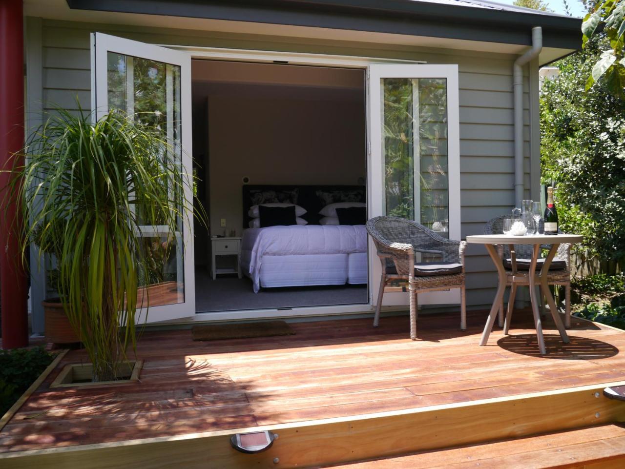 Kereru Cottage Russell - James Cook Apartment Esterno foto